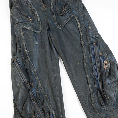 DISTRESSED DETAIL DENIM